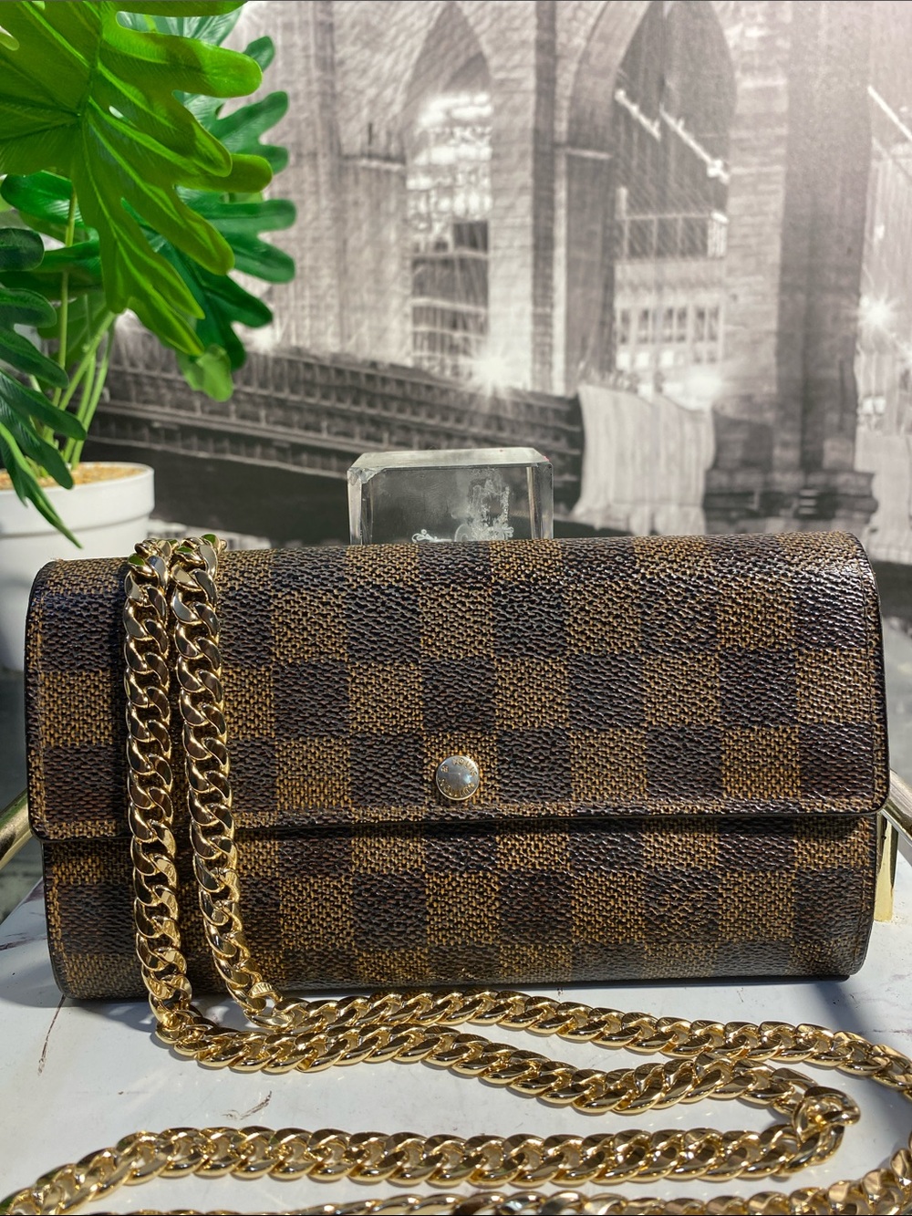 Authentic Louis Vuitton Damier Long Sarah Wallet - Picture 5 of 17